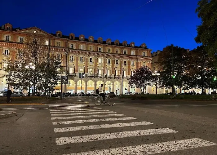 Maison Vivien, Nel Cuore Di Torino. Appartement Turijn